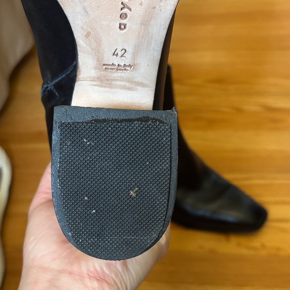 Aeyde Black Leather Ankle Boots EU 42 - Picture 8 of 12